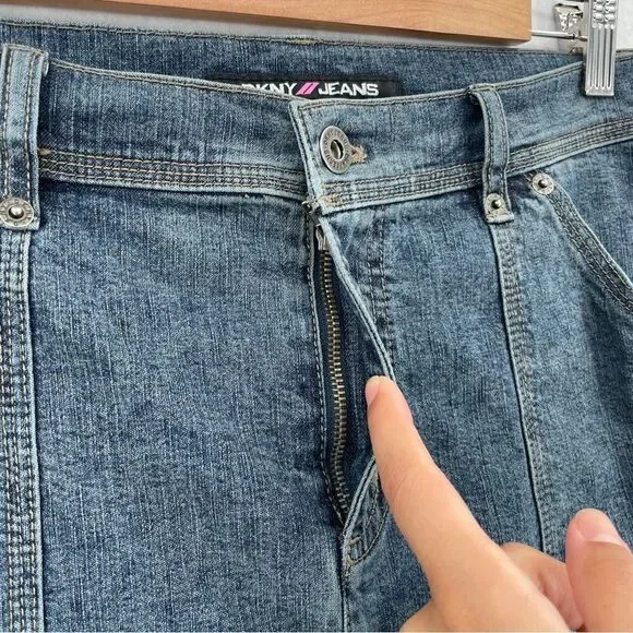 ~DKNY Women's Vintage Y2K Denim Midi Skirt 5 - Picture 3 of 8